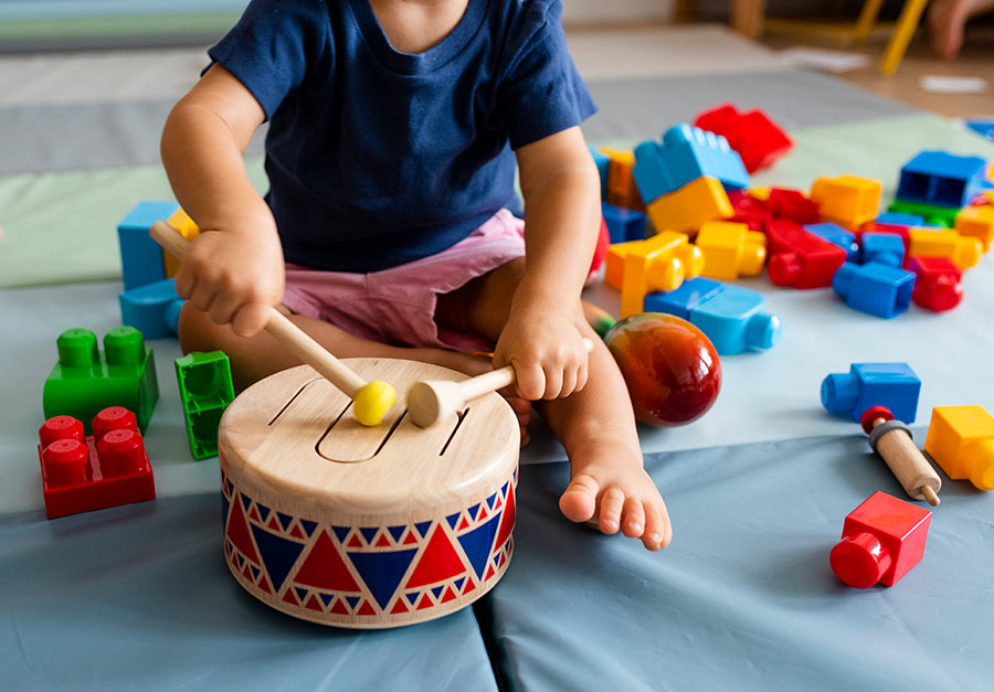 Niños y música